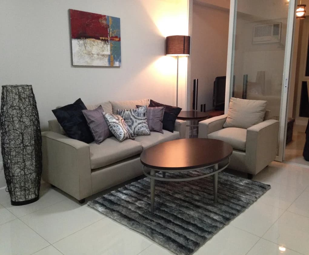 Senta | 1BR 68sqm Condo for Rent in Makati City - Legazpi Village