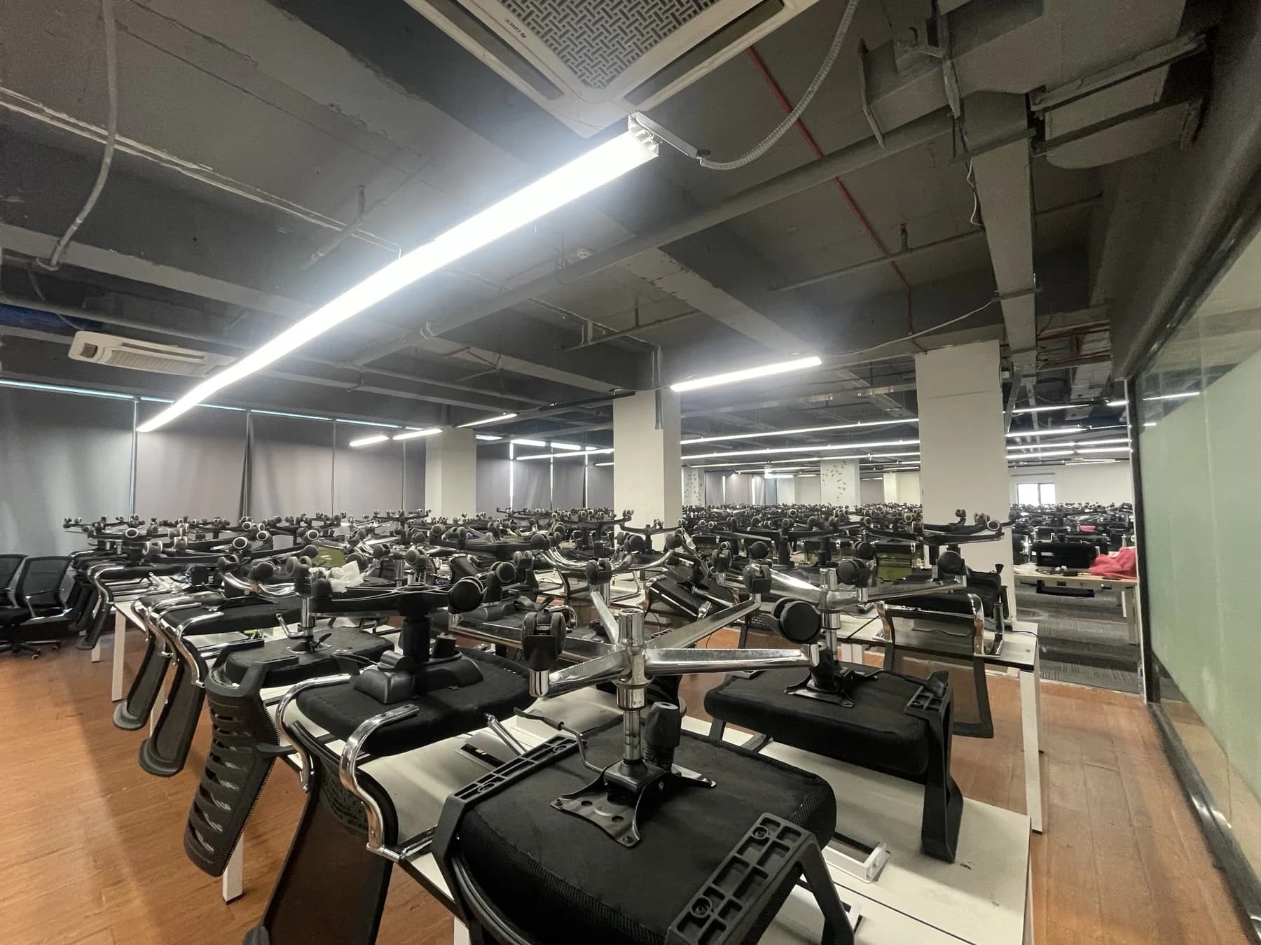 Jx Tower | 1219sqm Office Space for Rent in Parañaque City