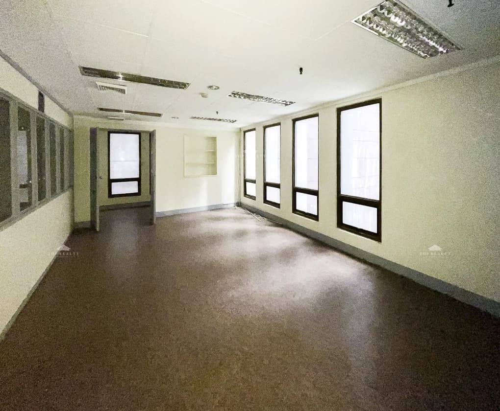 Emerald Building | 125sqm Office Space for Rent in Pasig City
