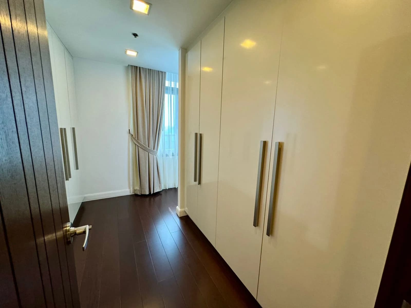 The Suites | 3BR 212sqm Condo for Rent in Taguig City - Bgc