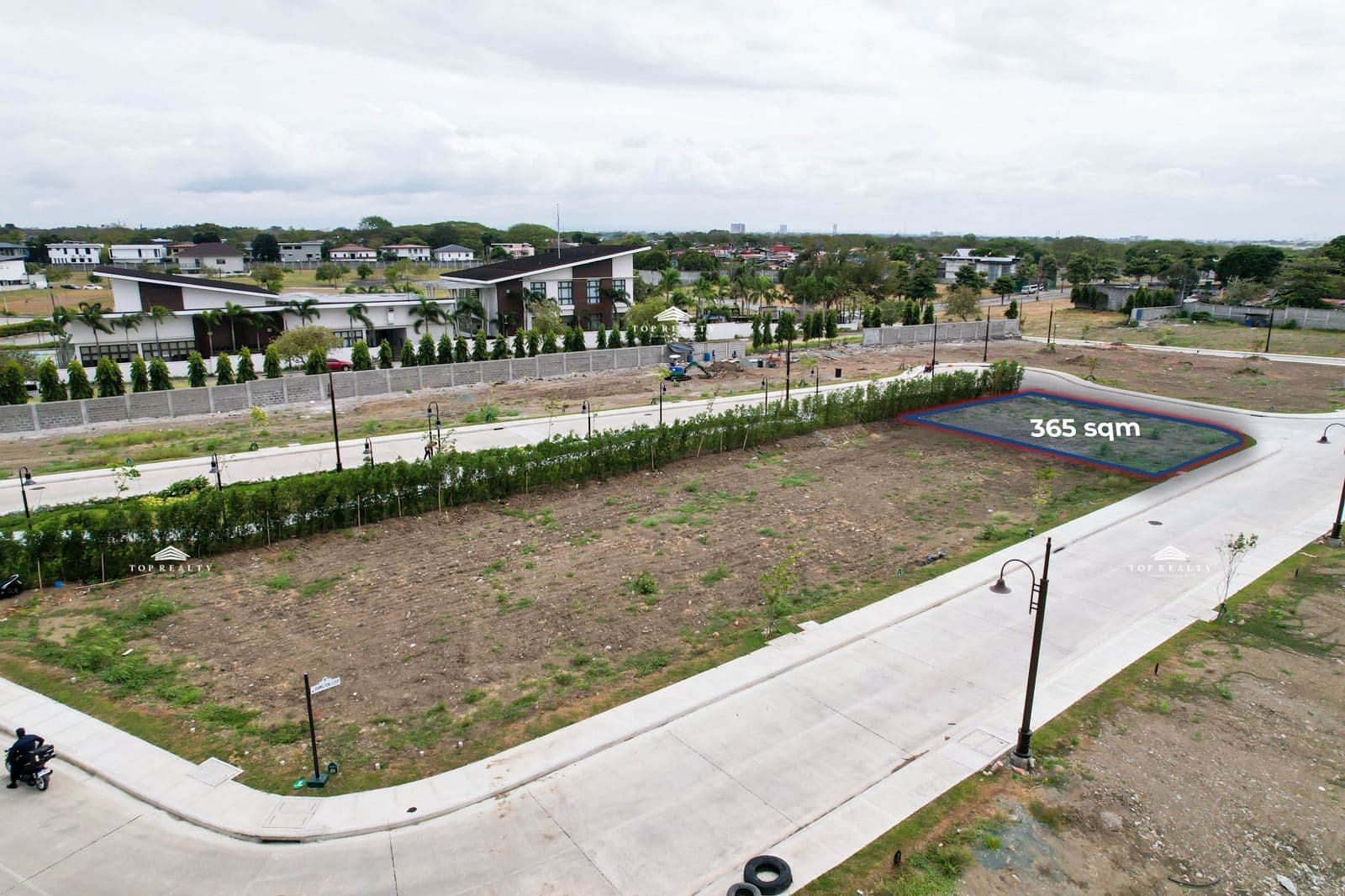 Property main image