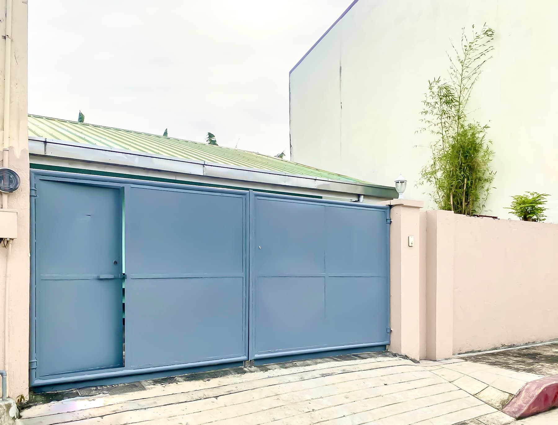 Prime Lot for Sale in Makati City along Santa Cruz with 134 sqm