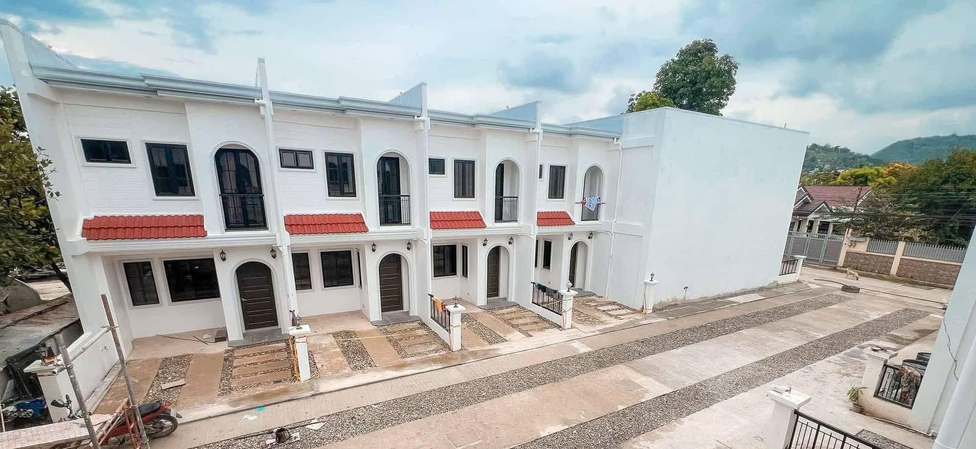Move-In Ready 3BR Townhouse in Pardo, Cebu City – With Freebies