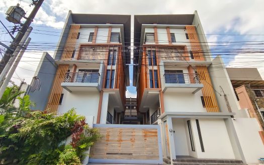 For Sale | Mahabagin Villas – West Up Teacher’S Village Diliman – Residential | 69 sqm Lot, 332 sqm Floor Area, 3 Bedrooms Bedrooms, 4.5 Bathrooms, 2 Parking, ₱31,000,000.00 | Quezon City | Semi-Furnished | Listed on Housal.com
